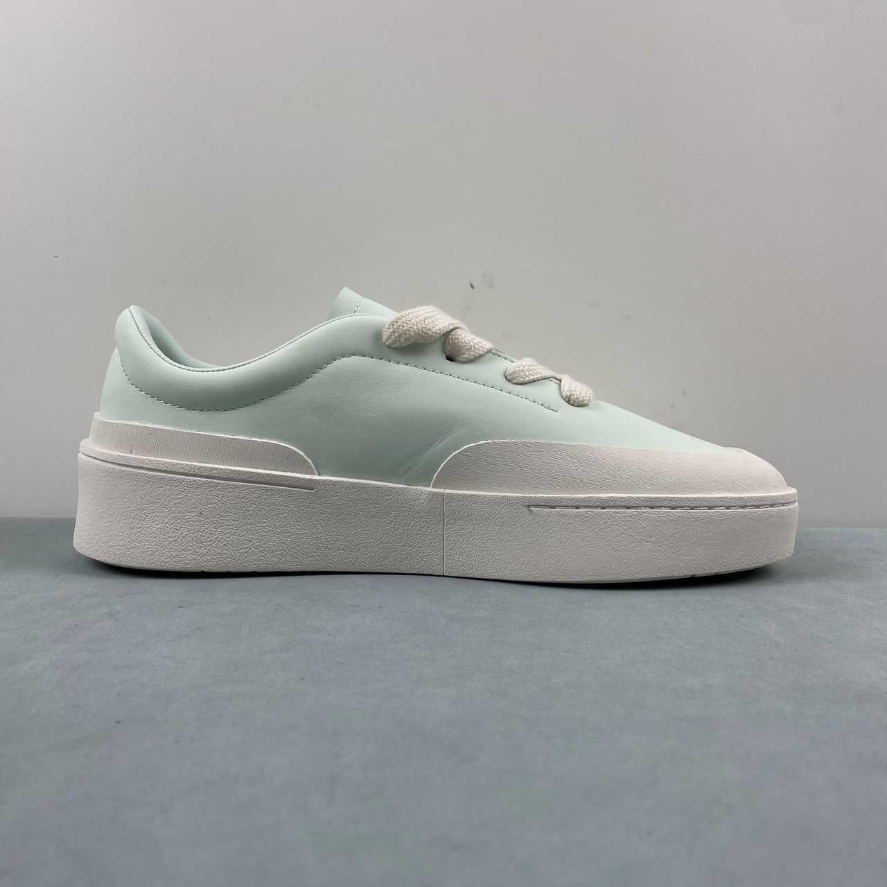 AD LABCOURT Light Blue White