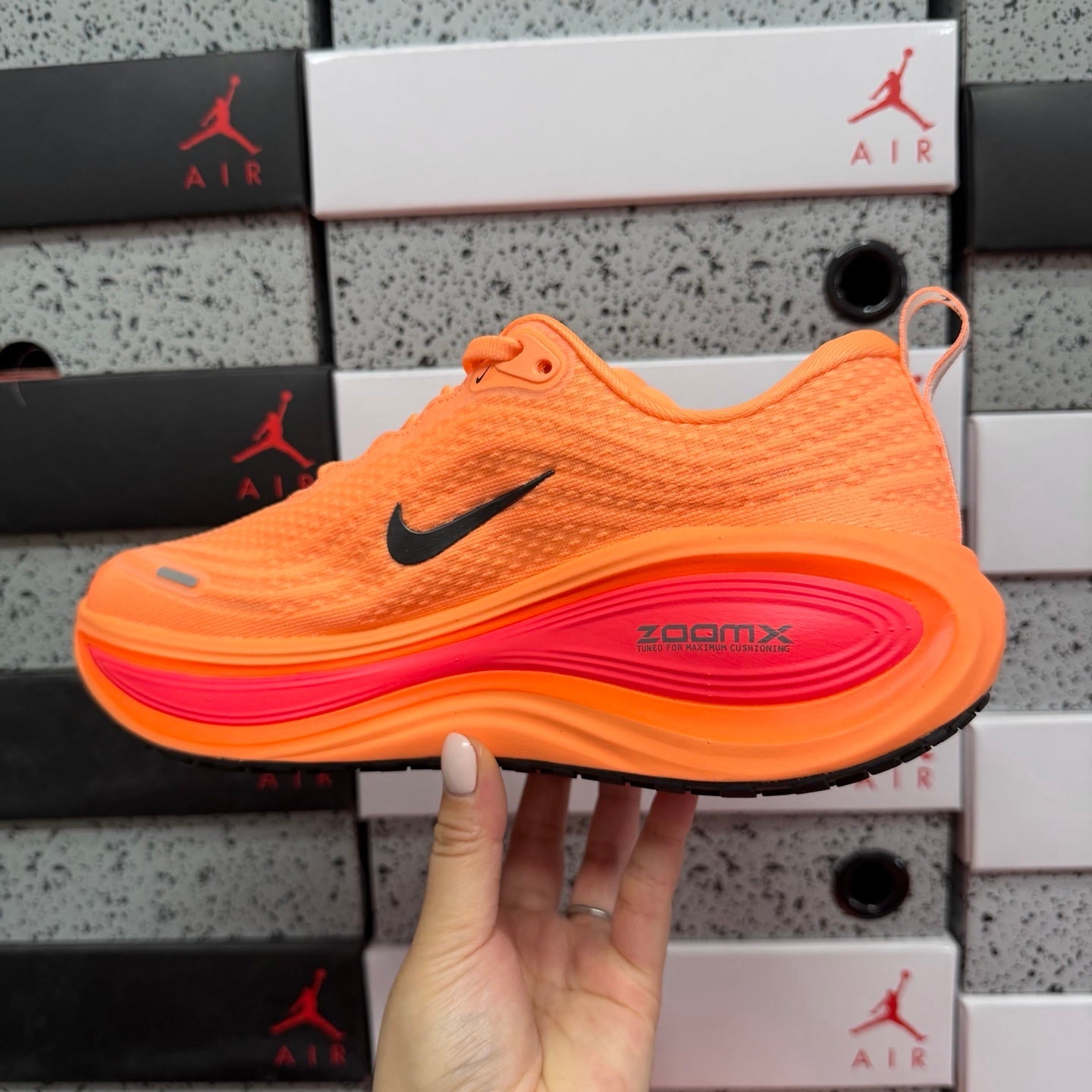Vomero Plus Orange Pulse