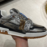 Trainer Dark Silver