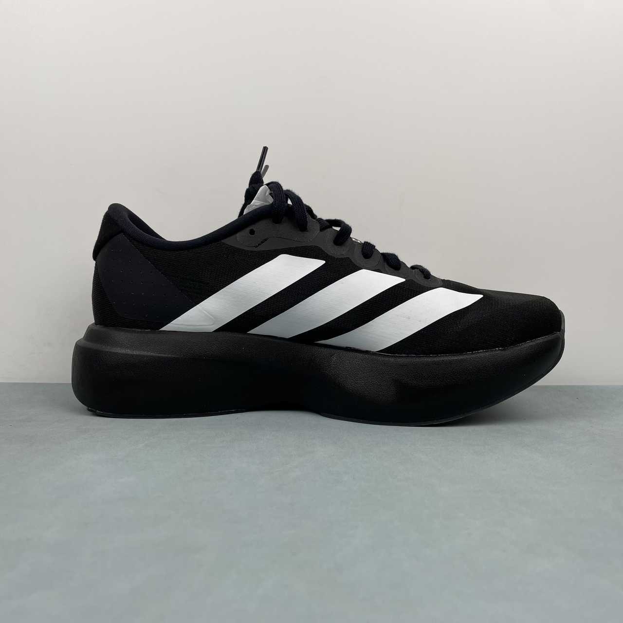 Evo SL Black / White