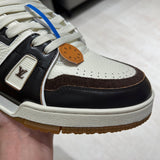 Trainer White and Black