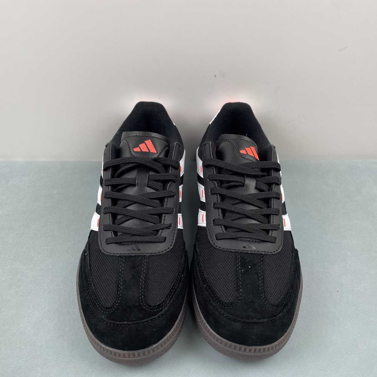 AD Predator Freestyle Black White
