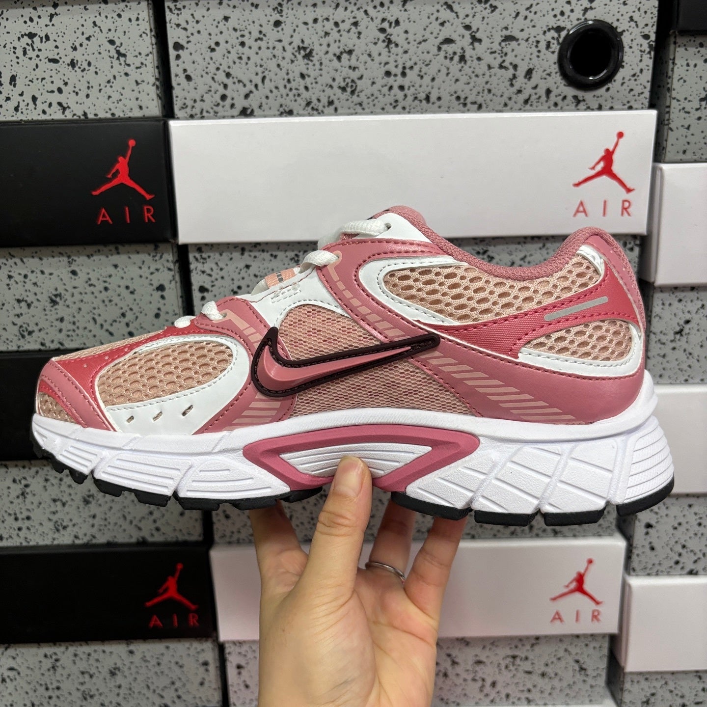 V5 RNR Pink White