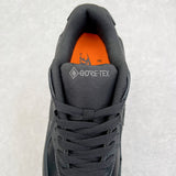 90 Black Goretex