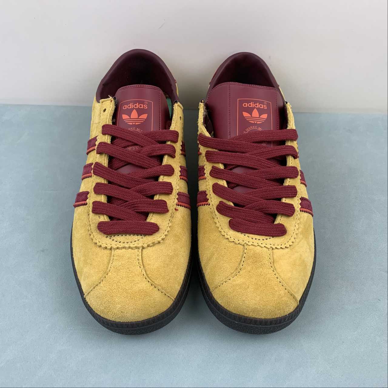 AD Bermuda Yellow Burgundy