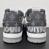 Trainer Grey