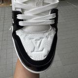 Trainer White and Black