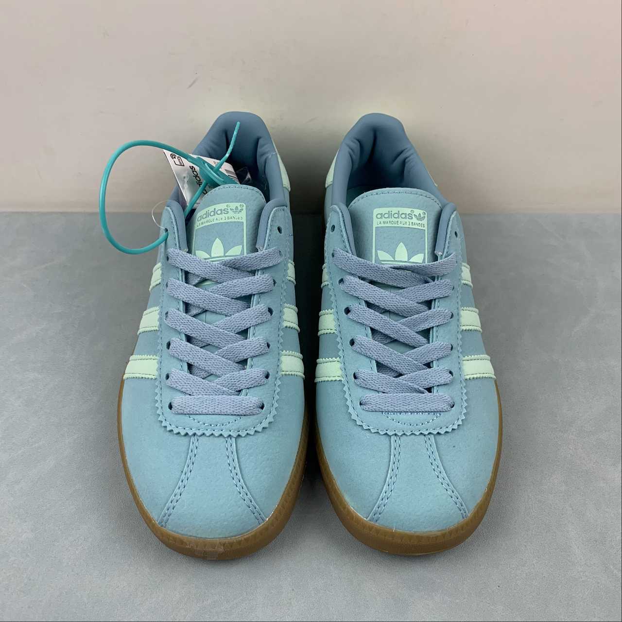 AD Bermuda Blue Tourquoise