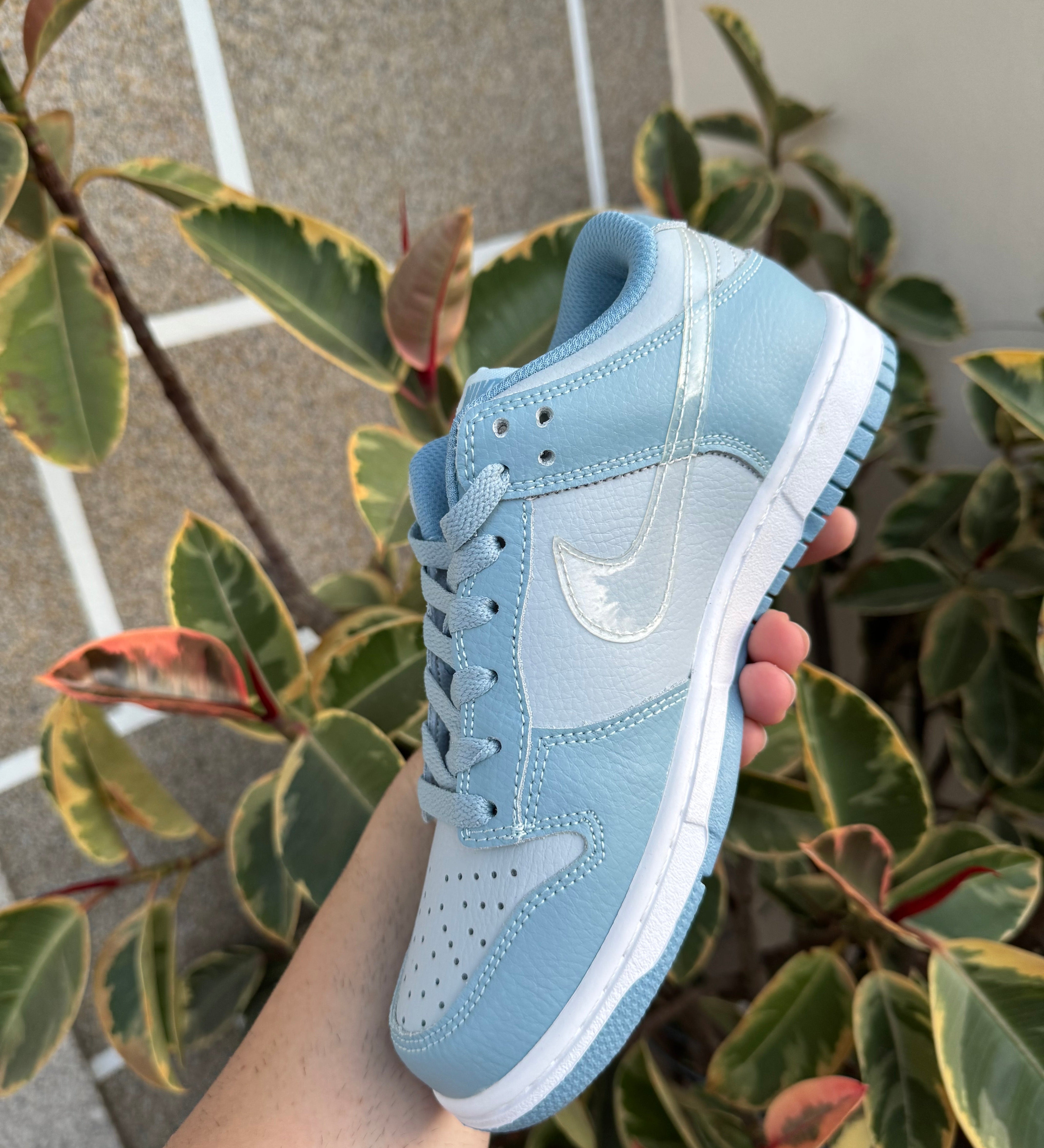 Low Fleece Swoosh Light Blue