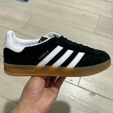 Spezial Black and White