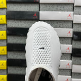 Mind 001 White