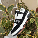Trainer Brilhante Black and White