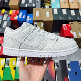 SB Low Ess “White Paisley”