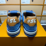 Trainer Blue