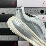 Vomero Plus Pure Platinum