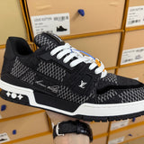 Trainer Black