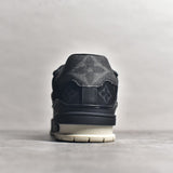 Trainer Black