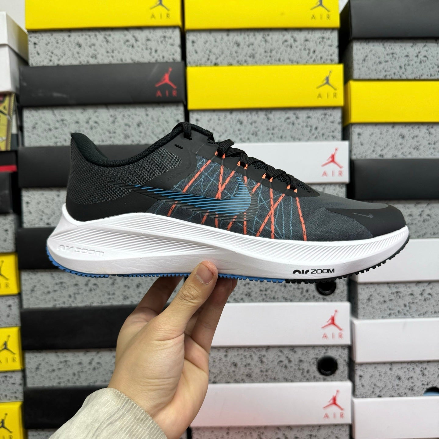 Winflo 8 Dark Smoke Grey/Black/Coast