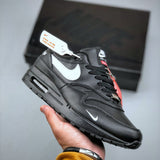 Air Max 1 Supreme Black White