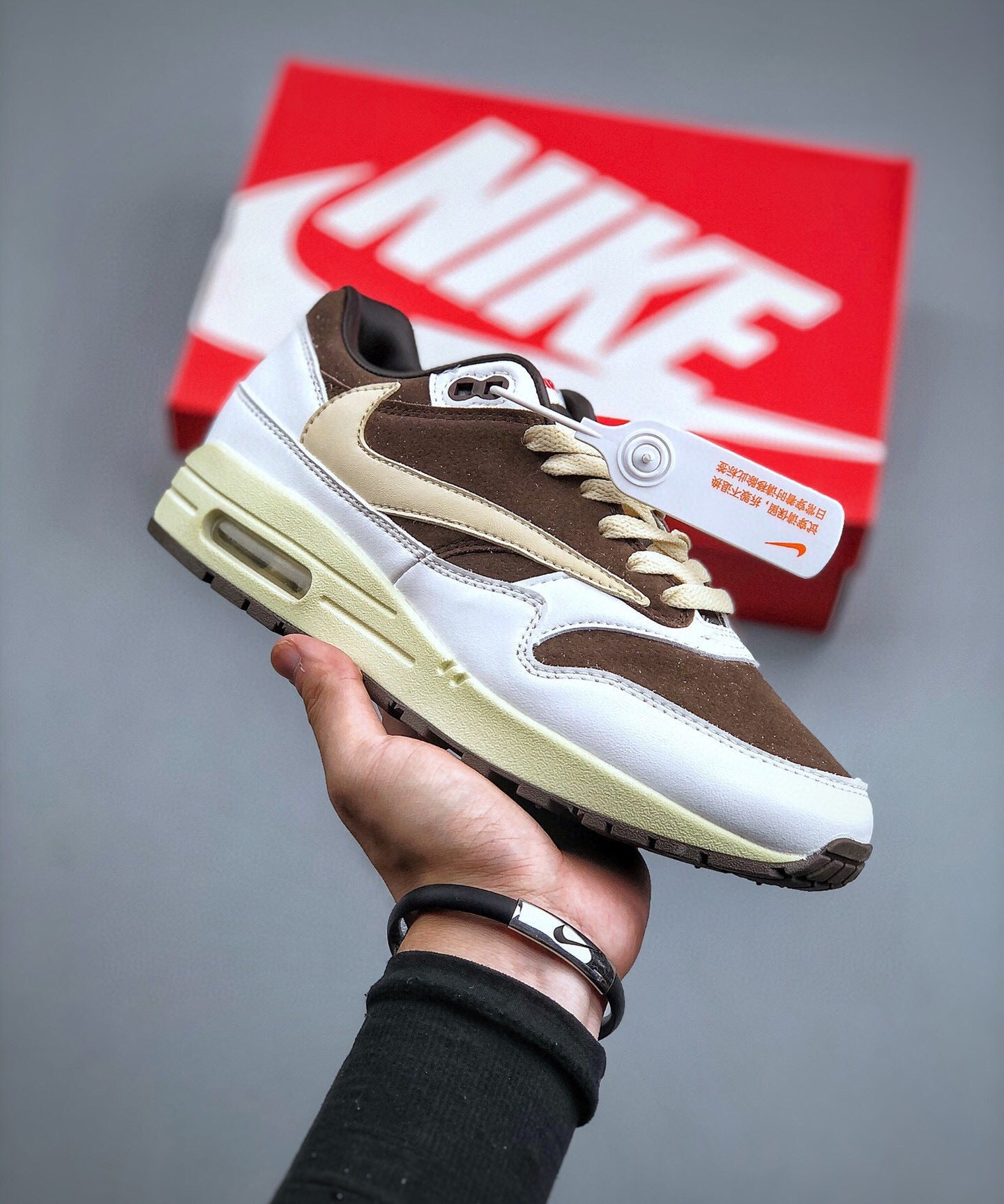 Air Max 1 Branco, Castanho e Bege