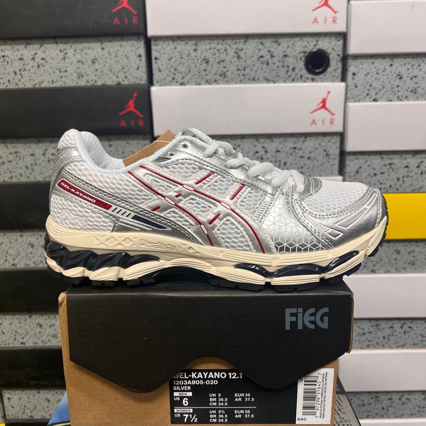 GEL-Kayano 12.1
