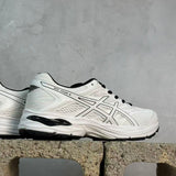 GEL-FLUX 4 White/Black