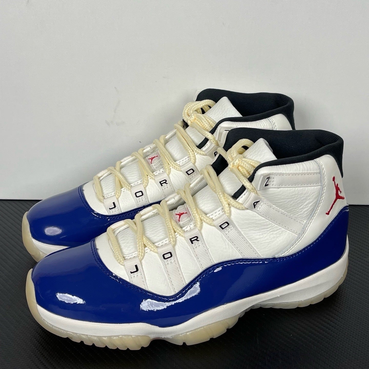 AJ11 Retro White and Blue