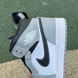 AJ1 MID Light Smoke Grey