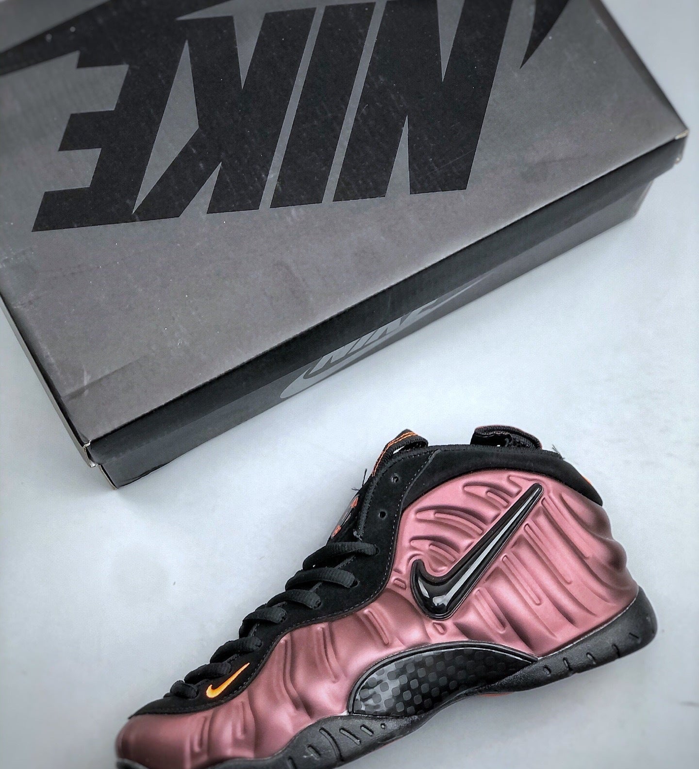 Foamposite Hyper Crimson