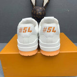 Trainer Orange