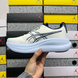 GEL-NIMBUS 28 Grey/White