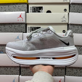 Vomero Premium Grey