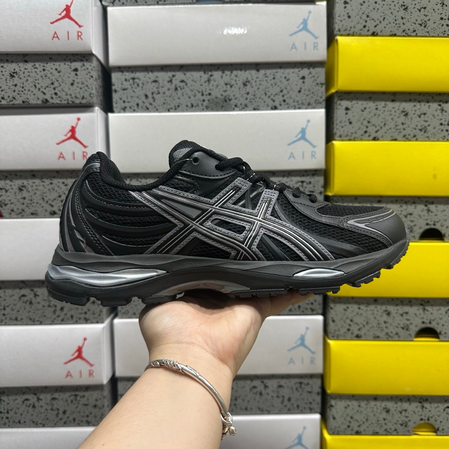 Gel-SEKIRAN Black/Carbon