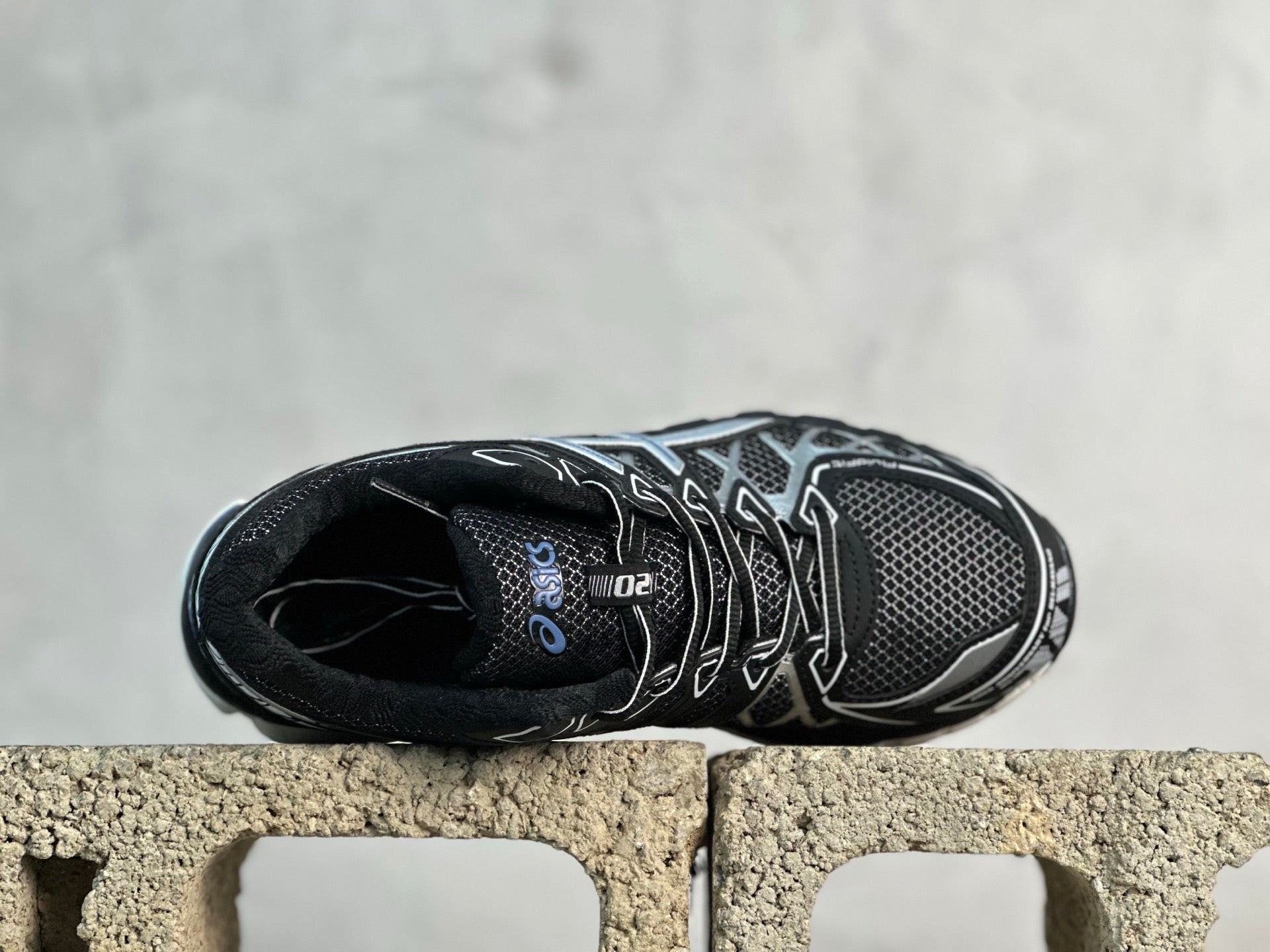 Gel-Kayano 20 Black/Blue