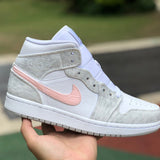 AJ1 MID Mid  Light Iron Ore