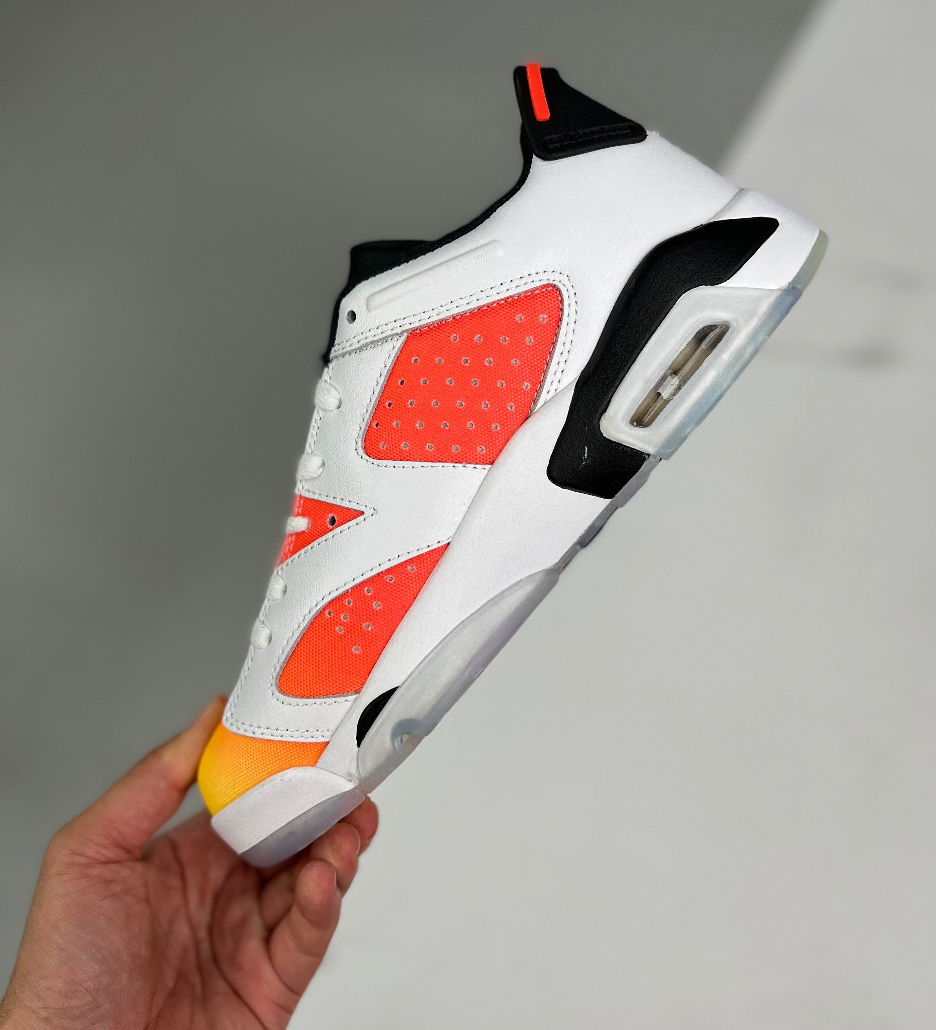 AJ6 Retro Low SE Dongda