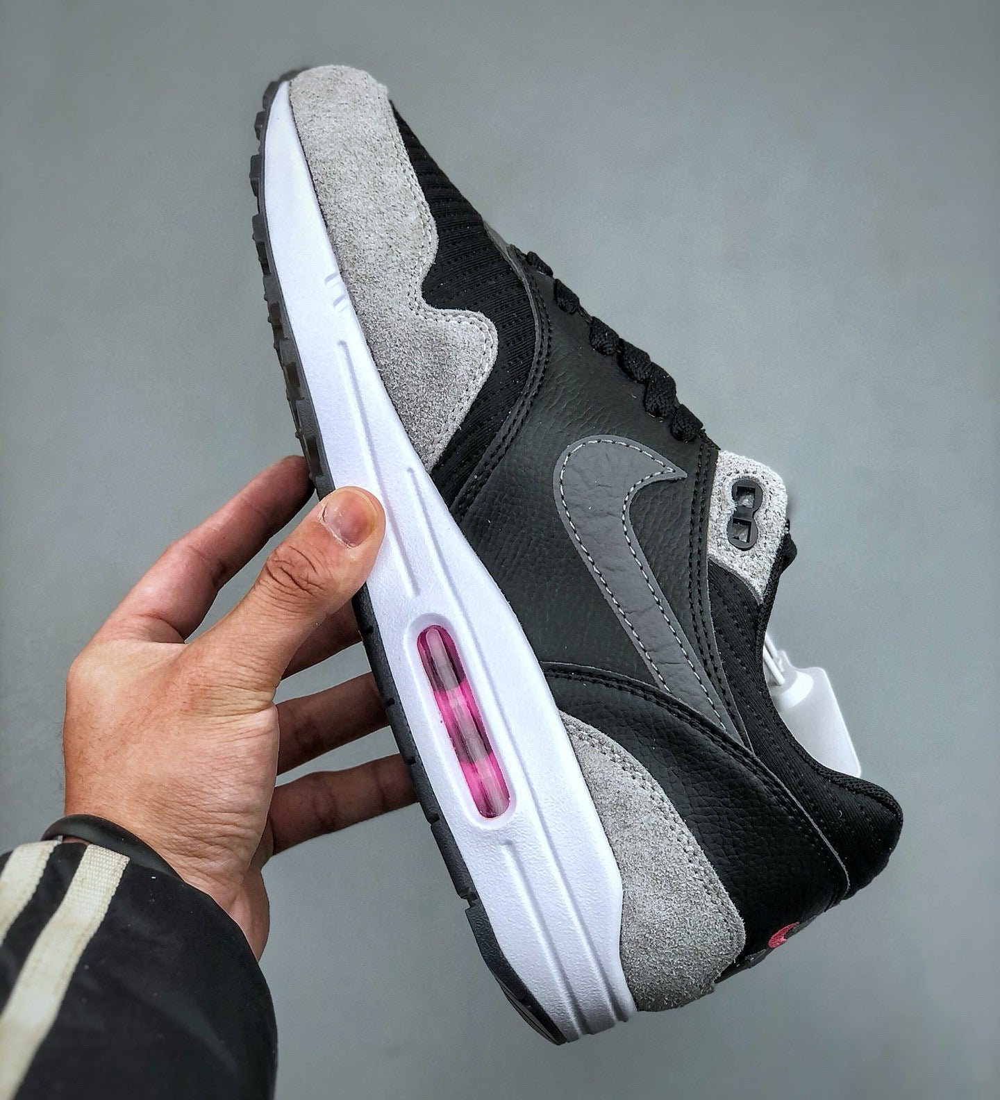 Air Max 1 Dark Smoke Grey