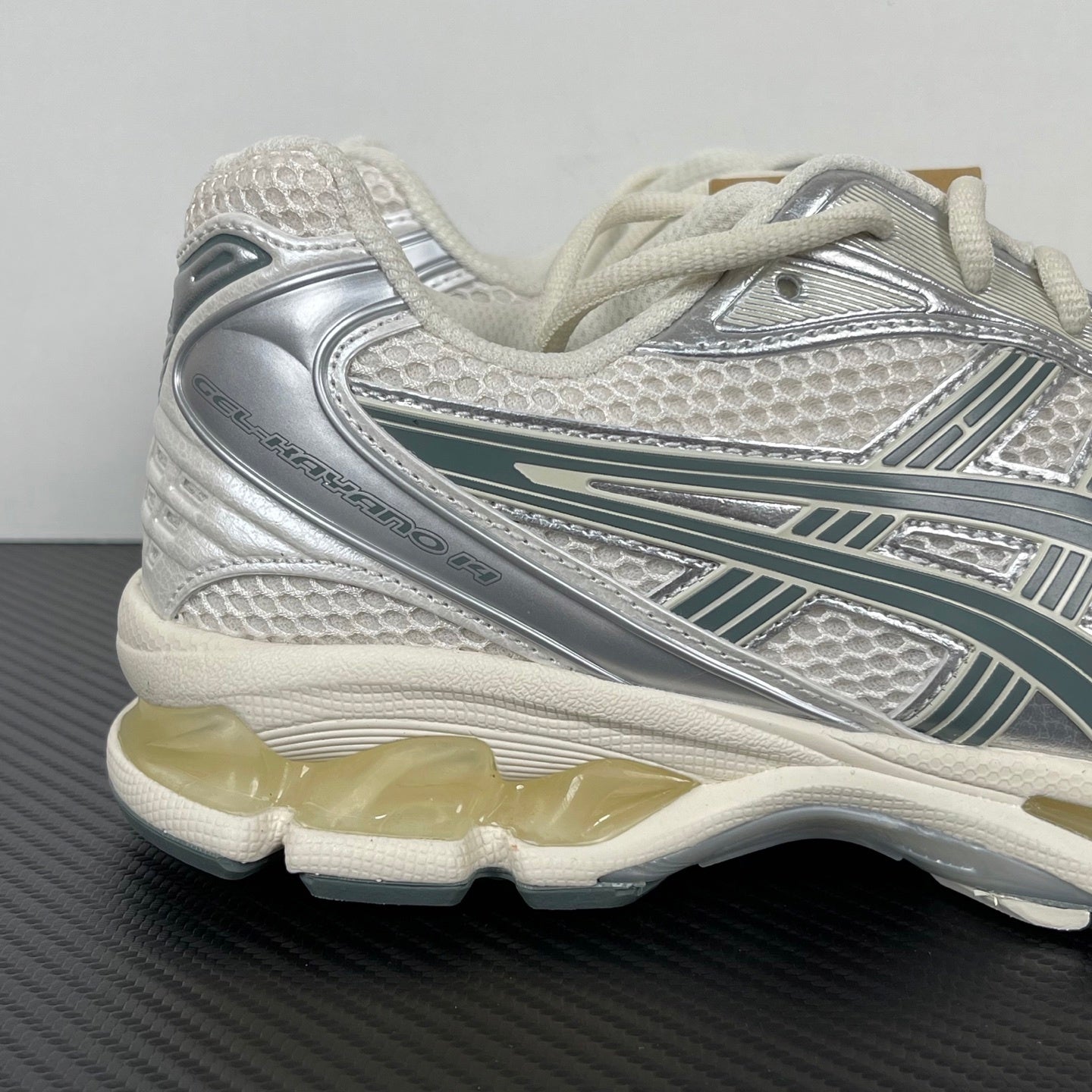 Kayano 14 Silver / Green / Cream