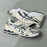 Kayano 14 Cream / Black / Silver
