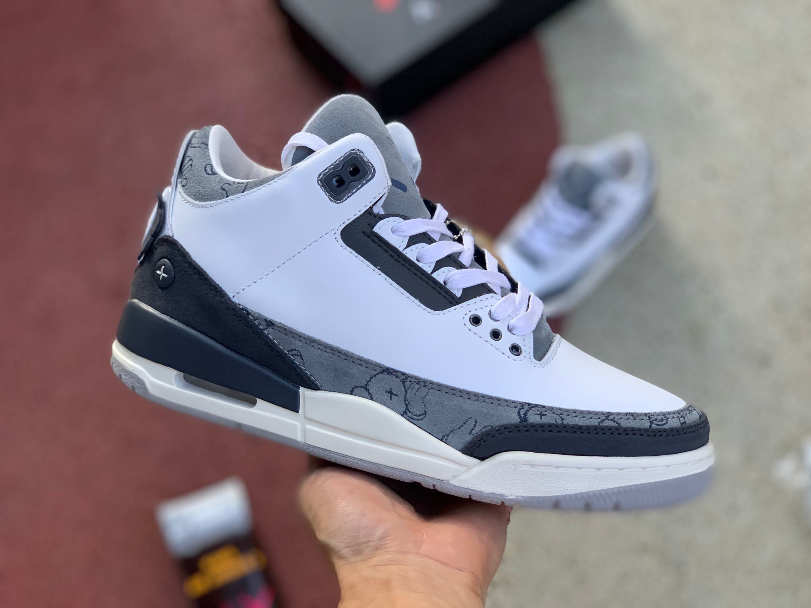 AJ3 Retro x Kaws