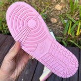 AJ1 Travis Reverse Mocha Little Pink