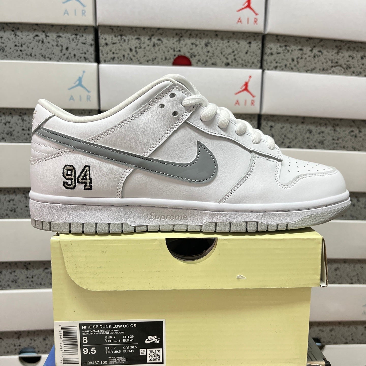 Dunk SB Supreme 94 White Metallic Silver