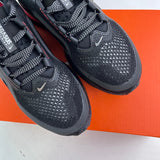 Pegasus Premium Black/Red