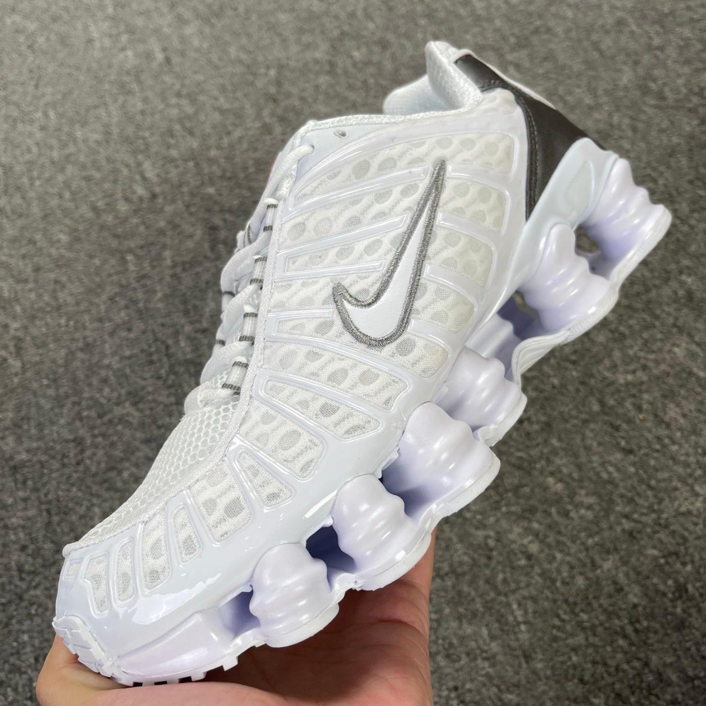 Aware Shox TL White/Black