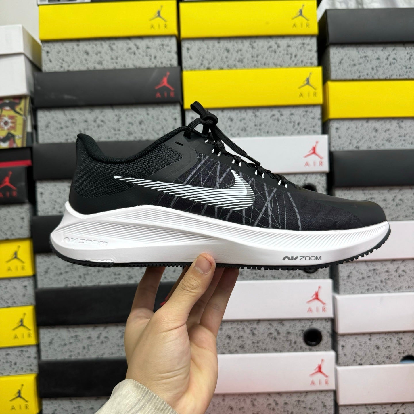 Winflo 8 White/Black