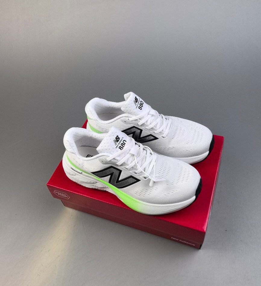 880 Fresh Foam X Vongo v6 White and Green