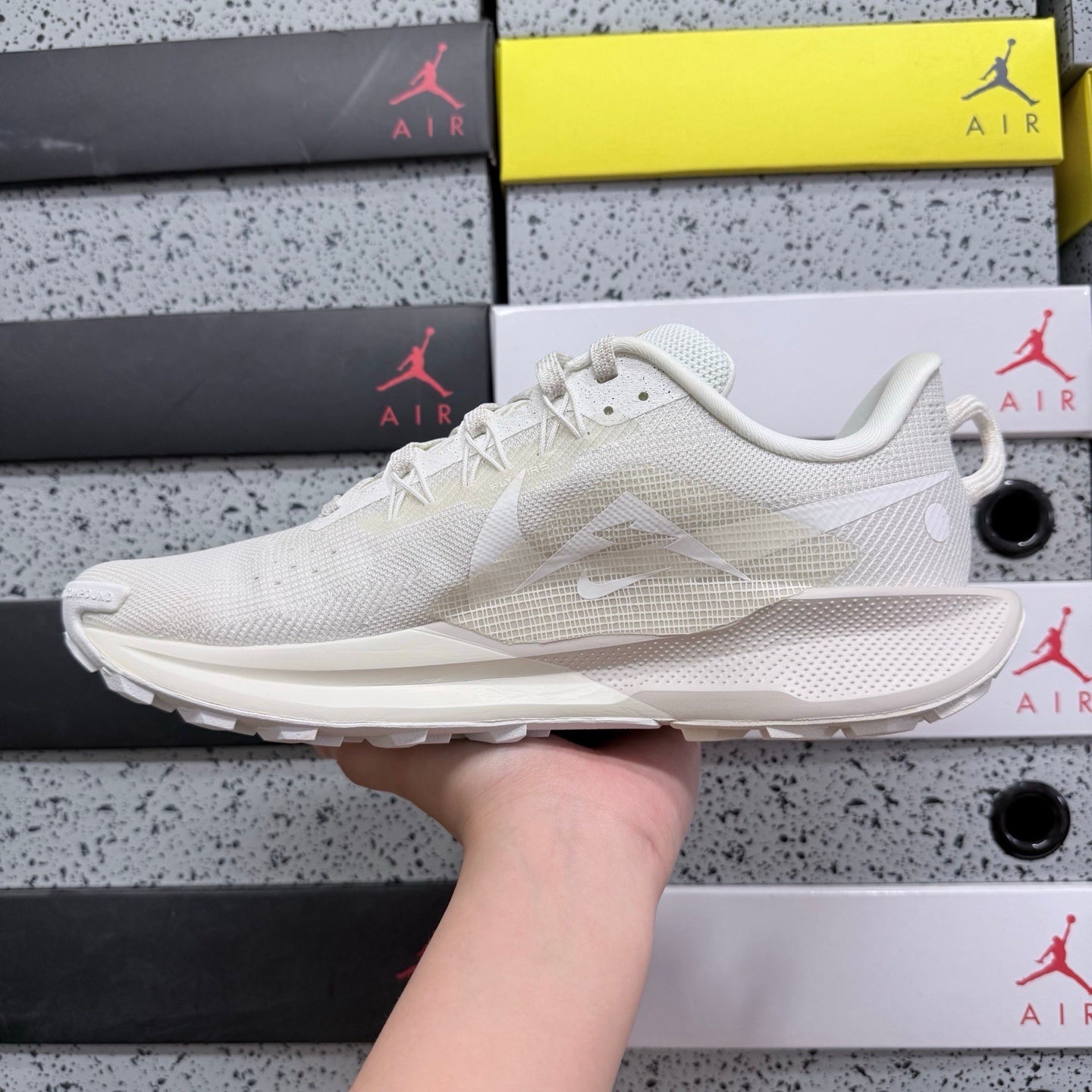 Pegasus Trail 5 Triple White