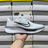 Quest 6 White Dusty Cactus Black