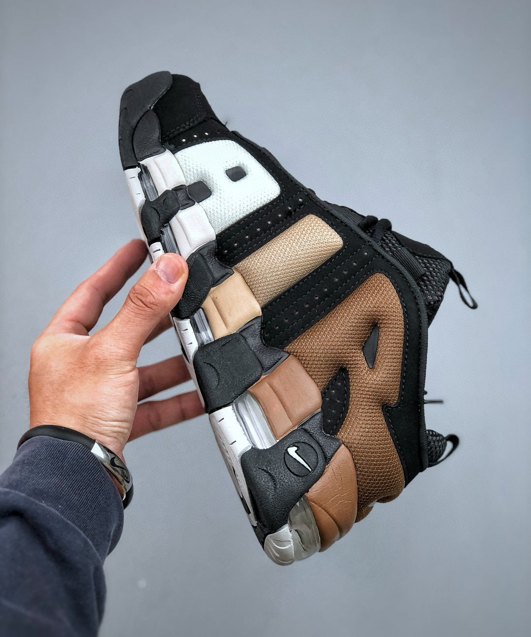 Uptempo Brown And Black