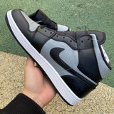 AJ1 MID Shadow Red